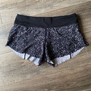 Lululemon scalloped running shorts!